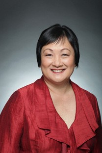 Lynette Lo Tom